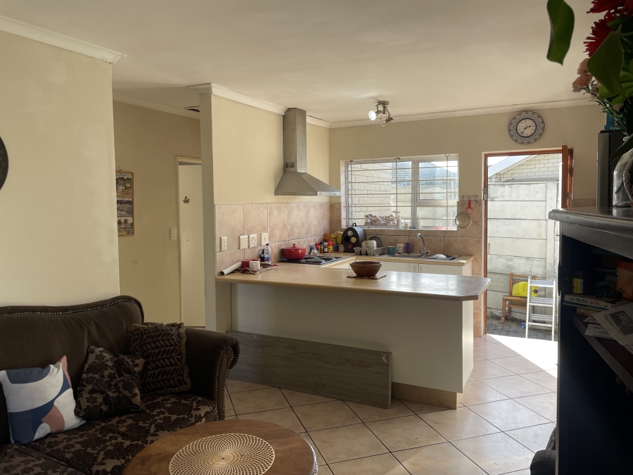 2 Bedroom Property for Sale in De Kuilen Western Cape